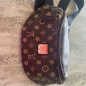 Fanny pack style bag